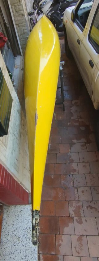 Kayak piragua amarillo