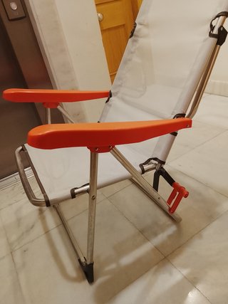 Silla de playa sin usar. Comprada por 60 euros.