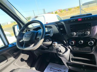 IVECO DAILY 2.3 TD 35S14 V 3520 10.8M3