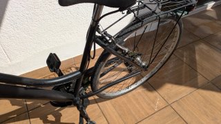 Bicicleta de paseo negra