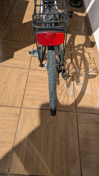 Bicicleta de paseo negra