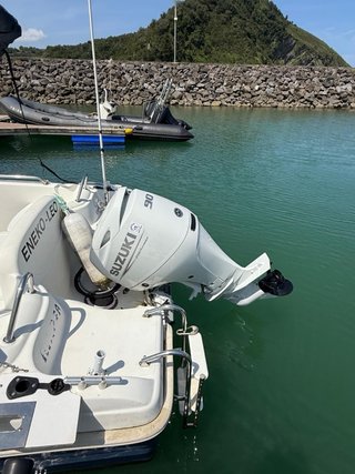 Barco a motor flyer 500