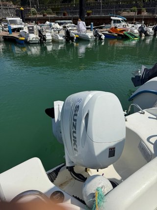 Barco a motor flyer 500