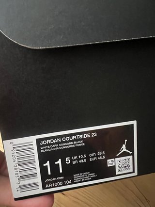 Zapatillas Jordan Courtside 23 Blancas Negras