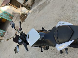 Kawasaki Z750 Blanca