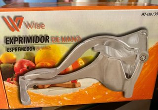 Exprimidor de aluminio para cítricos