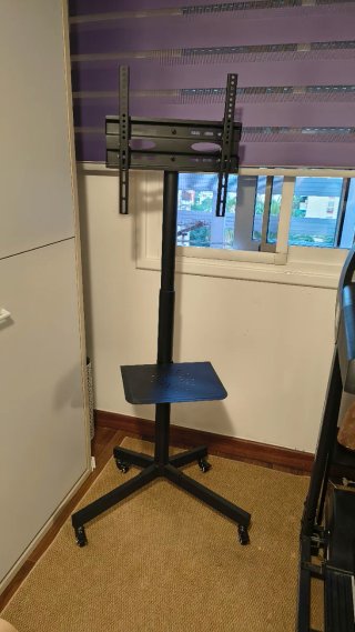 Soporte TV con base ajustable