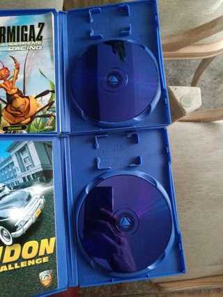 Pack PS2: 4 Juegos + Cámara EyeToy + Llaveros bota