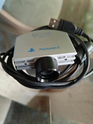 Pack PS2: 4 Juegos + Cámara EyeToy + Llaveros bota