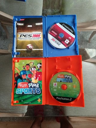 Pack PS2: 4 Juegos + Cámara EyeToy + Llaveros bota