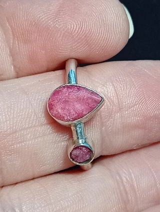 Anillo Plata Ley rubí facetado