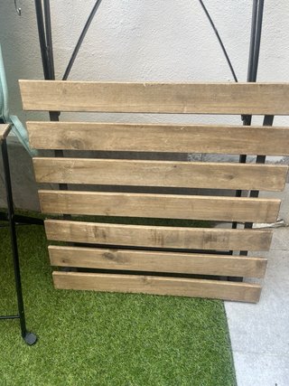 Conjunto mesa y 2 sillas madera y metal