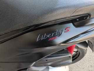 Piaggio Liberty S 125 Negra