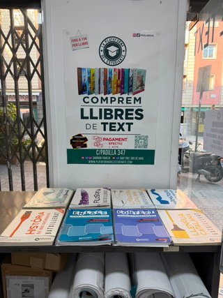 Disponemos de libros de 1- Bach. de BARCANOVA