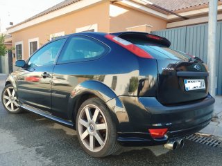 Ford Focus 2.0 136 cv sport 6v llanta 18