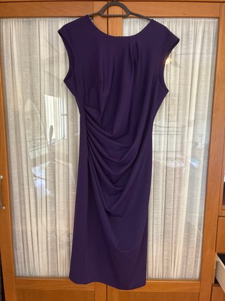 Vestido elegante morado