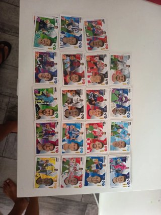 Lote 83 cromos colección oficial Panini