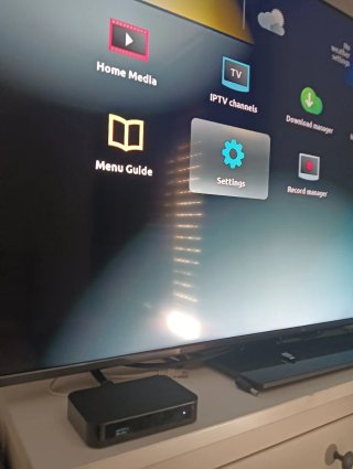 MAG420 Infomir Smartbox TV