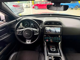 Jaguar XE 2019