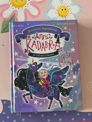 Libro Anna Kadabra