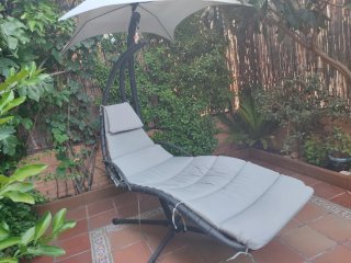 Hamaca Mecedora colgante, con pie y toldo.
