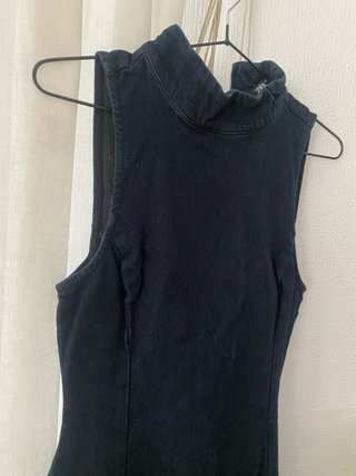 Vestido largo negro con abertura