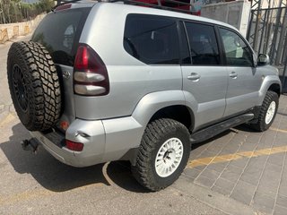 Toyota Land Cruiser 120