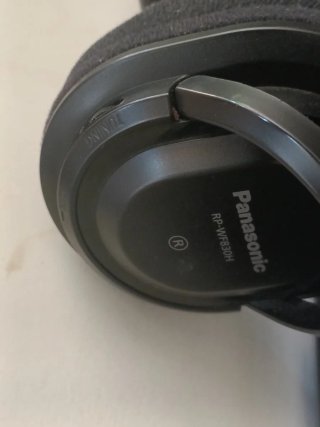 2 Auriculares Inalámbricos Panasonic RP-WF830
