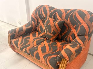 Sofá vintage 2 plazas tela y madera