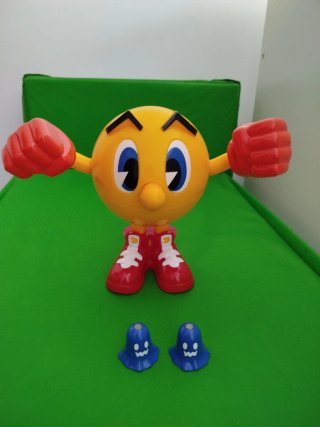 Juguete Pac-Man con fantasmas