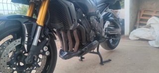Yamaha FZ1 Naked Negra