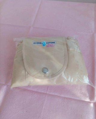 Pochette morbida colore beige