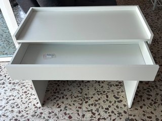 Escritorio blanco moderno
