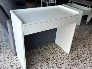 Escritorio blanco moderno