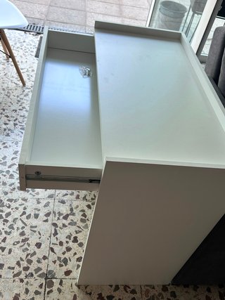 Escritorio blanco moderno