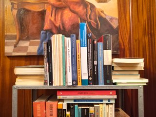 Oferta: 100 llibres. 2 euros cadascun