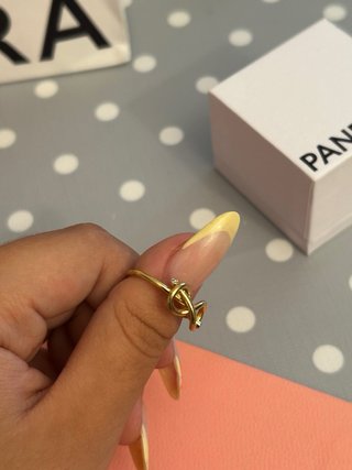 Anillo Pandora Nudo Infinito Dorado