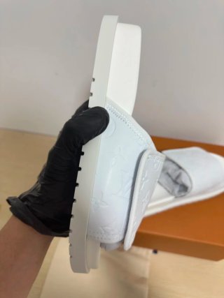 Sandalias Louis Vuitton Blancas