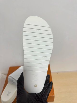 Sandalias Louis Vuitton Blancas