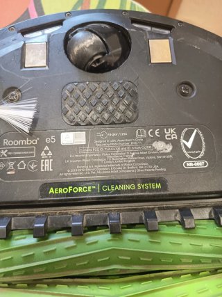 Rodillo escobilla ,rueda central aspirador Roomba