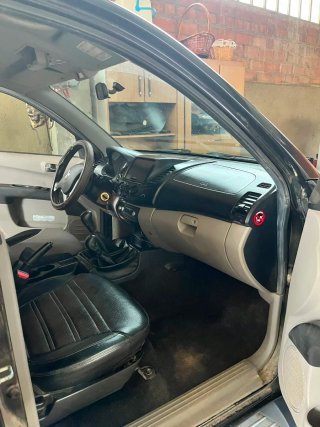 Mitsubishi L 200 2010