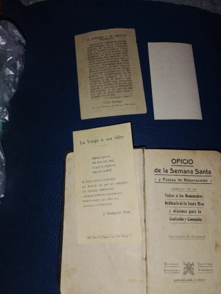 Devocionario antiguo semana santa y 3 estampas
