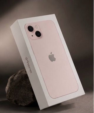 iPhone 13 rosa clarito