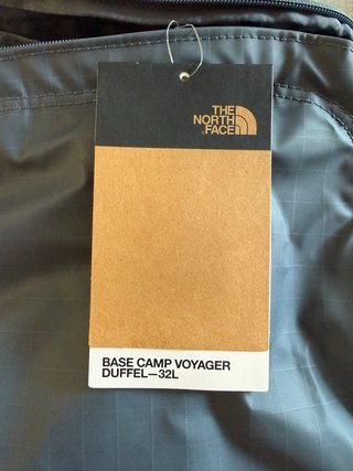 The North Face Base Camp Voyager 32L