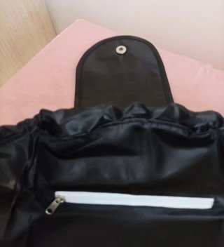 Pochette morbida colore nero