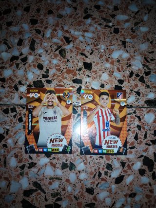 2 Cartas Panini Fútbol NM 13 Mikautadze