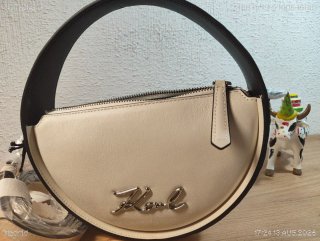 Karl Lagerfeld bolso blanco y negro