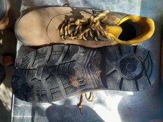 Bota seguridad 43