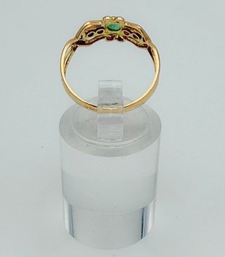 Anillo Oro 18k con Circonitas. Peso: 1.94 gr.