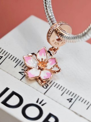 Pandora Flor Rosa color Oro rosa plata